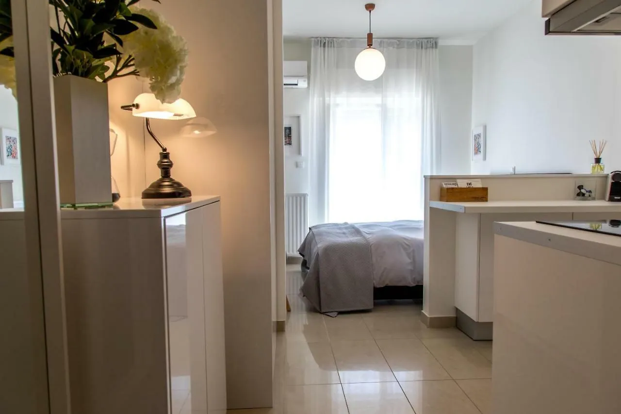 The Modern Suite Thessaloniki 0*,  Greece